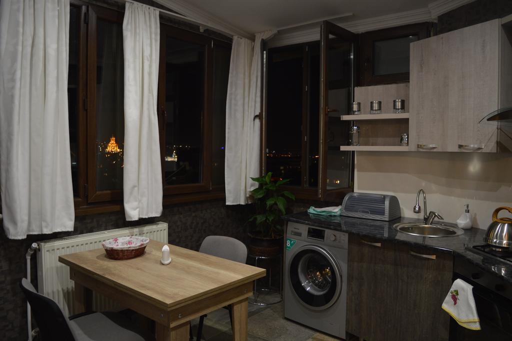 Terasa Mtacminda Διαμέρισμα Τυφλίδα Εξωτερικό φωτογραφία